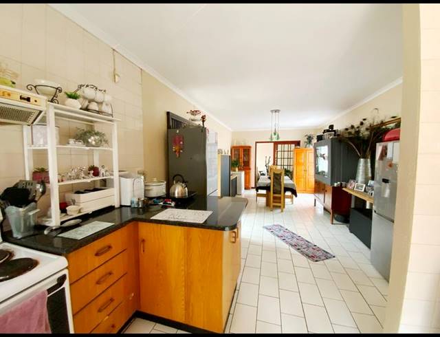 3 BEDROOM HOUSE FOR SALE IN ELANDSHAVEN